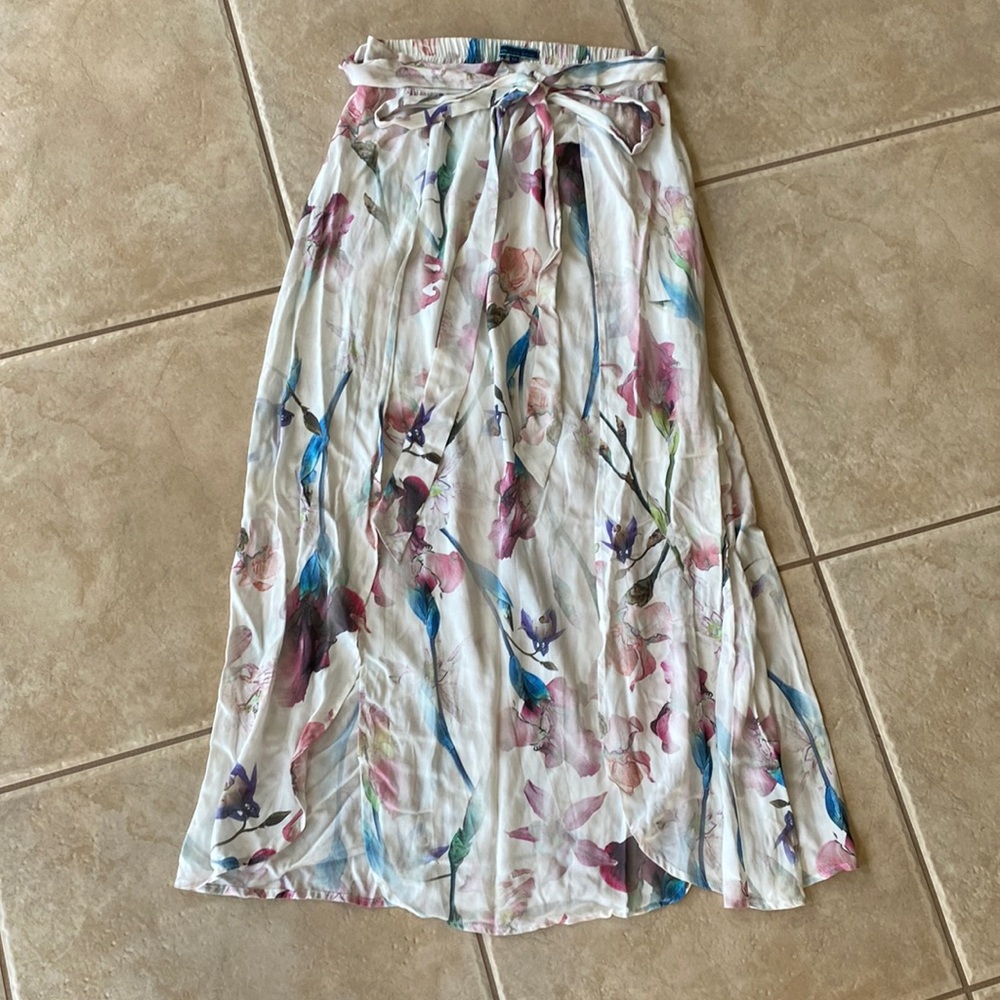 Like new Shore Brand Floral Double Slit Skirt Beach Cover Up